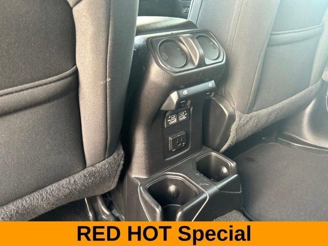 Jeep Wrangler Unlimited Sahara 4WD 2021