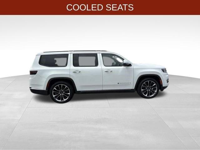 Jeep Wagoneer  2022