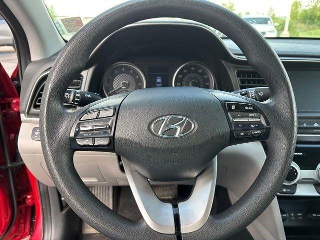 Hyundai Elantra  2019