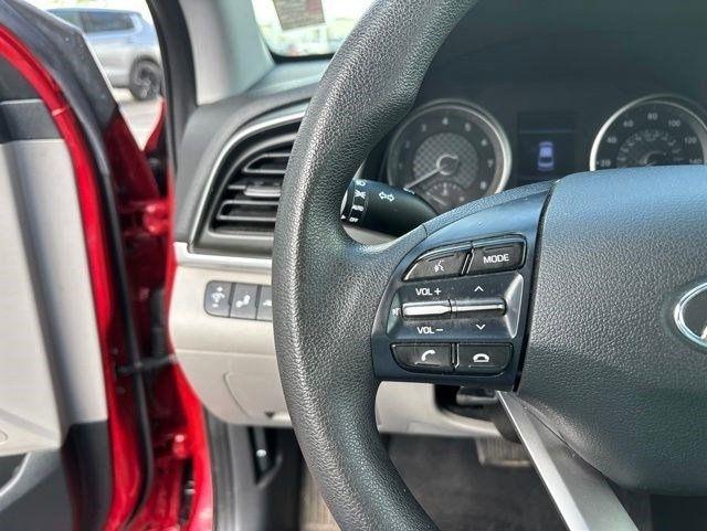 Hyundai Elantra  2019