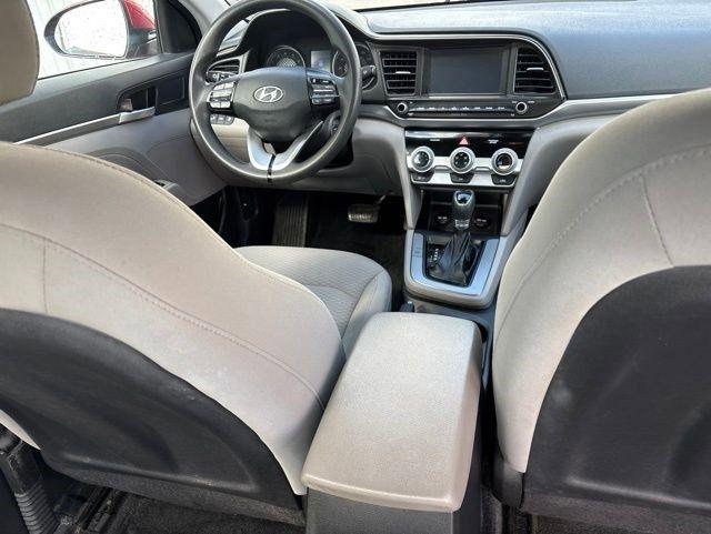 Hyundai Elantra  2019