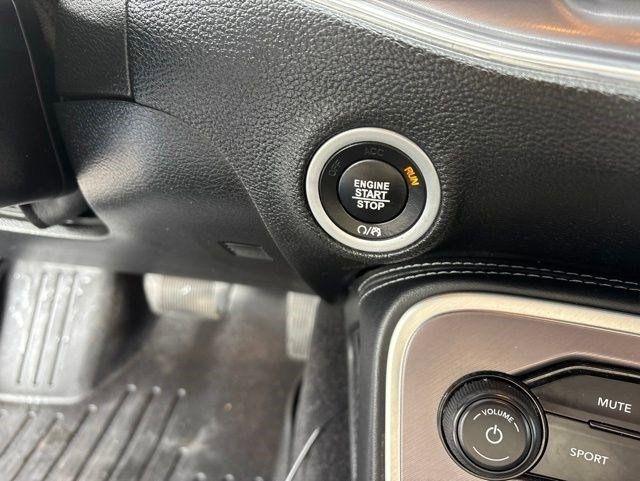 Dodge Challenger  2022