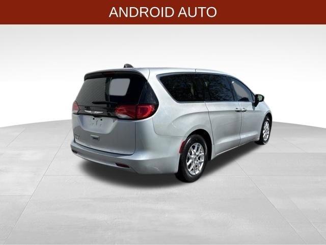Chrysler Voyager  2024