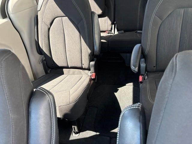 Chrysler Voyager  2024