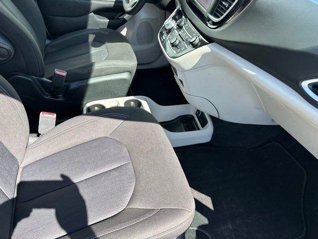 Chrysler Voyager  2024