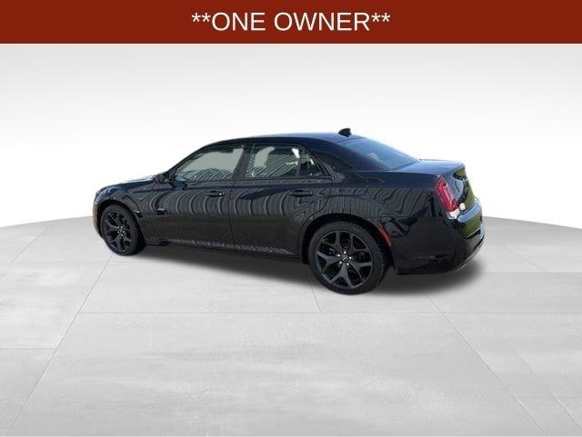 Chrysler 300  2021