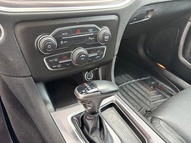 Dodge Charger  2021