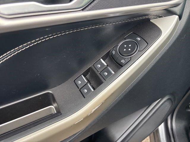 Ford Explorer  2022