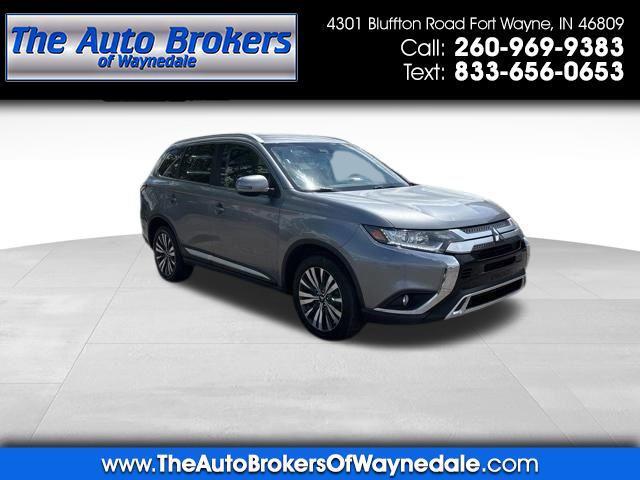 Mitsubishi Outlander  2020