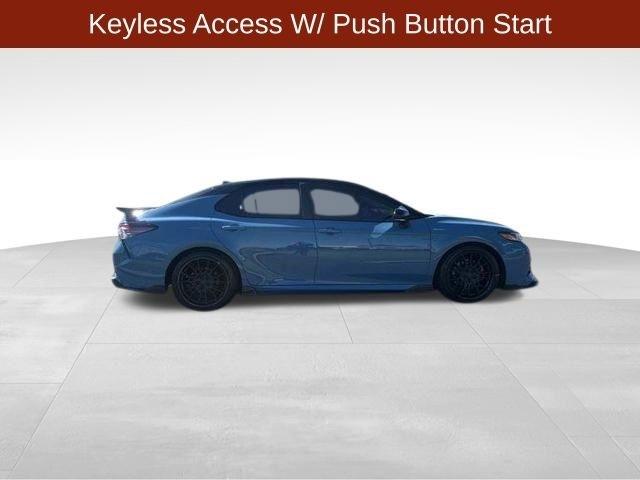Toyota Camry  2022