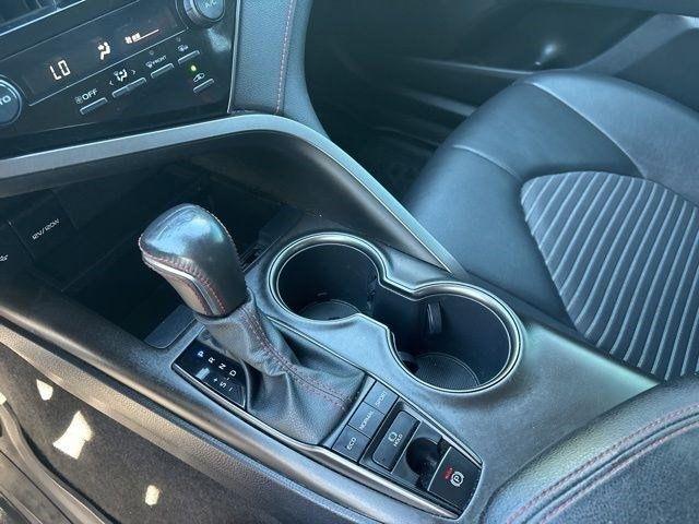 Toyota Camry  2022