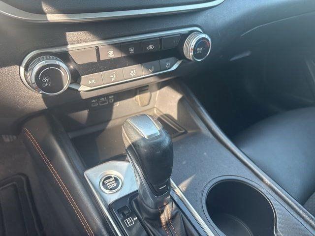 Nissan Altima  2022