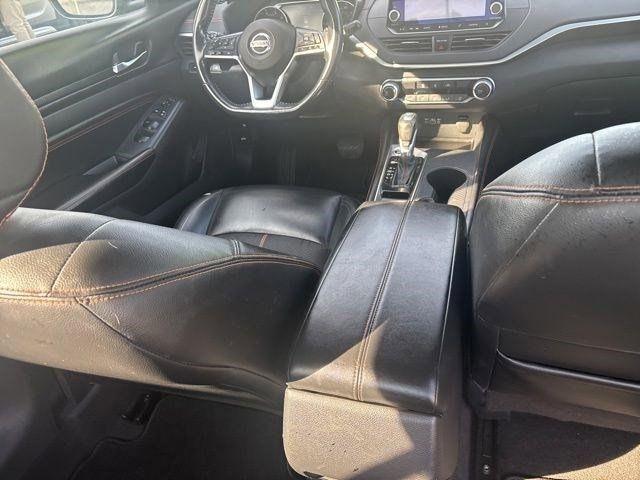 Nissan Altima  2022