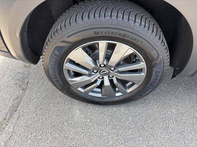 Nissan Pathfinder  2024