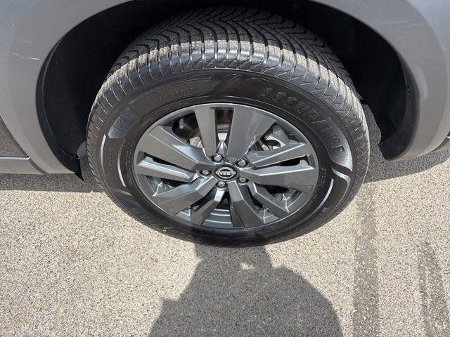 Nissan Pathfinder  2024