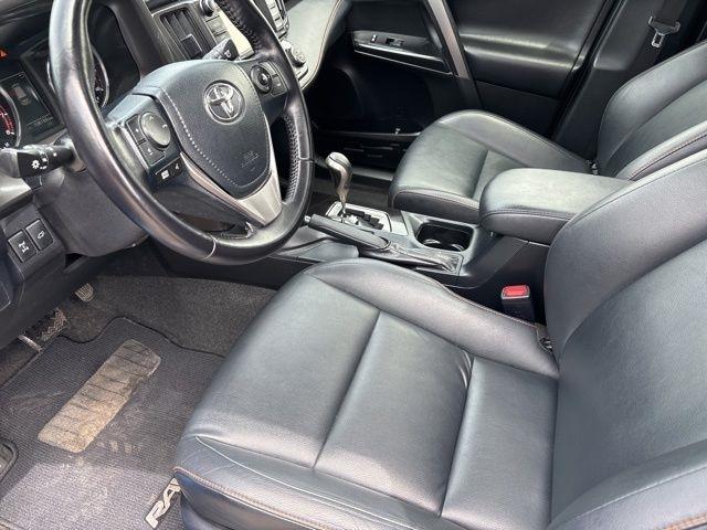 Toyota RAV4  2016