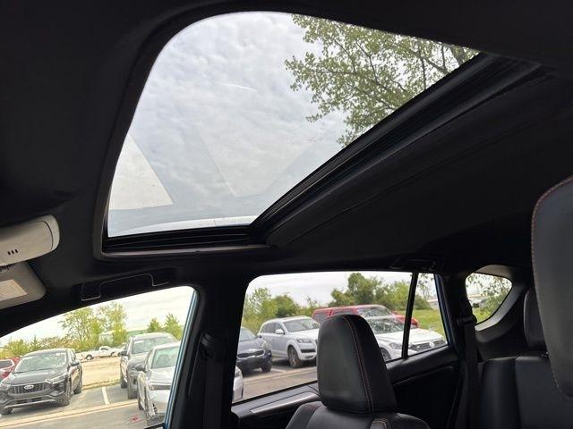 Toyota RAV4  2016