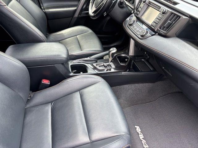 Toyota RAV4  2016