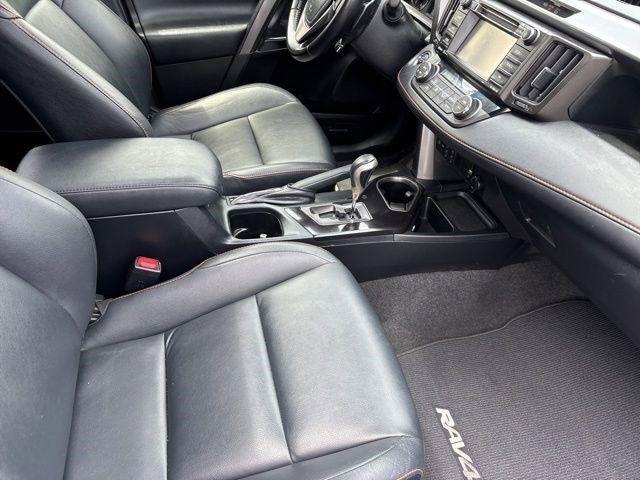 Toyota RAV4  2016