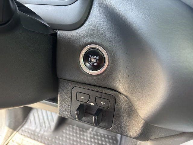 Toyota Tundra 4WD  2022