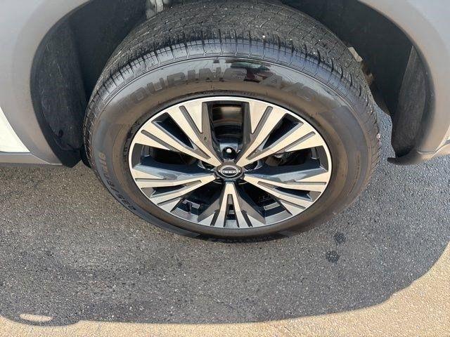 Nissan Rogue  2023