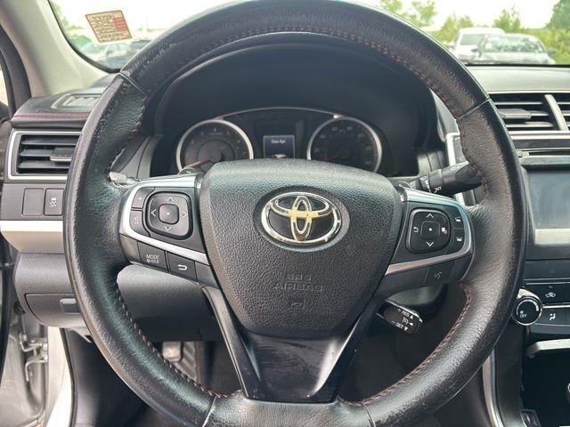 Toyota Camry  2017