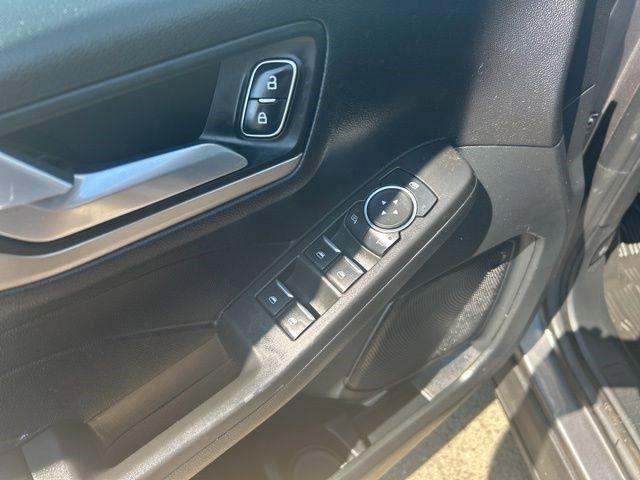 Ford Escape  2021