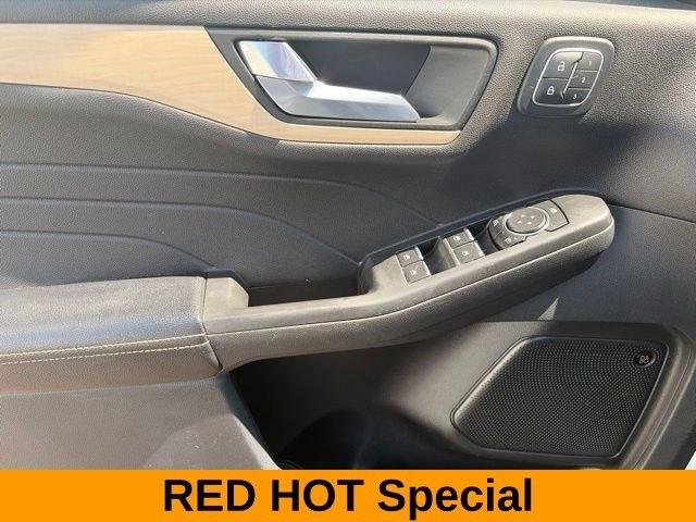 Ford Escape Titanium AWD 2022