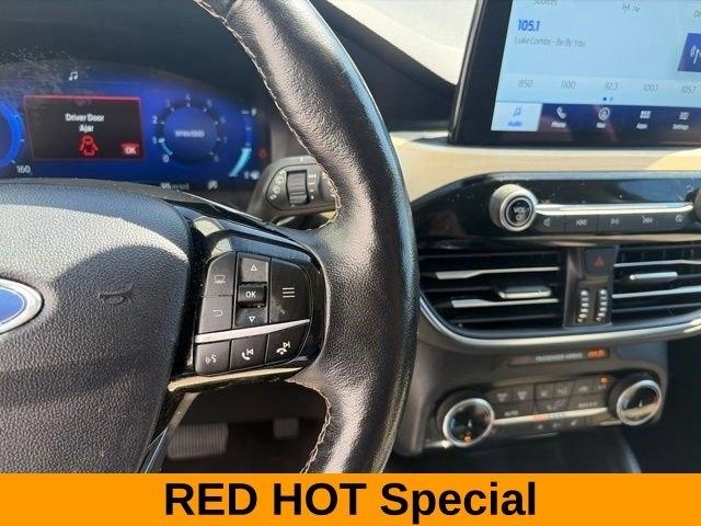 Ford Escape Titanium AWD 2022
