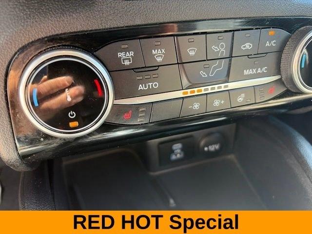 Ford Escape Titanium AWD 2022