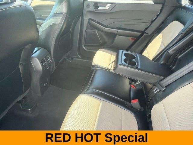 Ford Escape Titanium AWD 2022