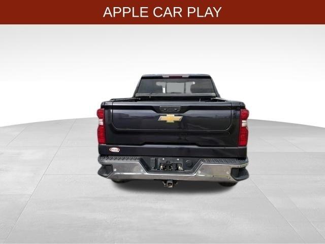 Chevrolet Silverado 1500 LT Crew Cab 4WD 2022
