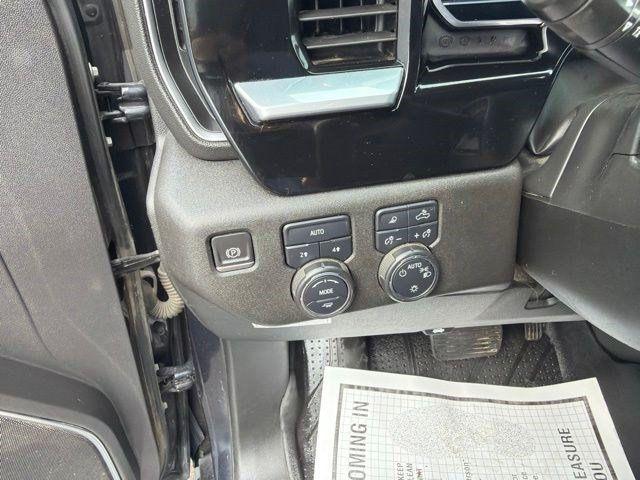 Chevrolet Silverado 1500 LT Crew Cab 4WD 2022