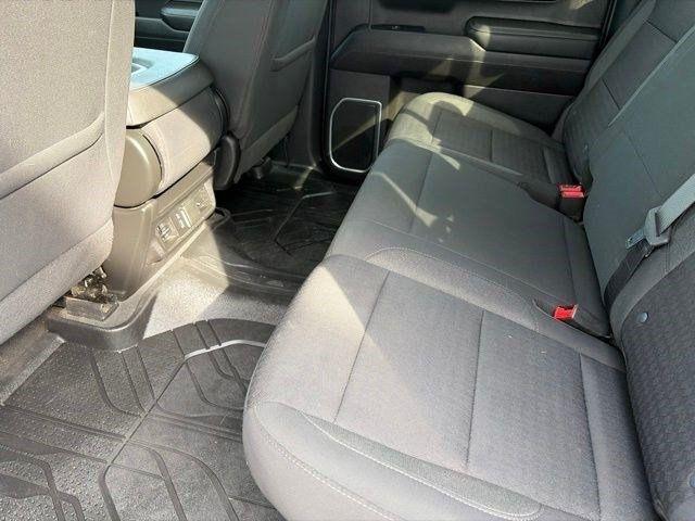 Chevrolet Silverado 1500 LT Crew Cab 4WD 2022