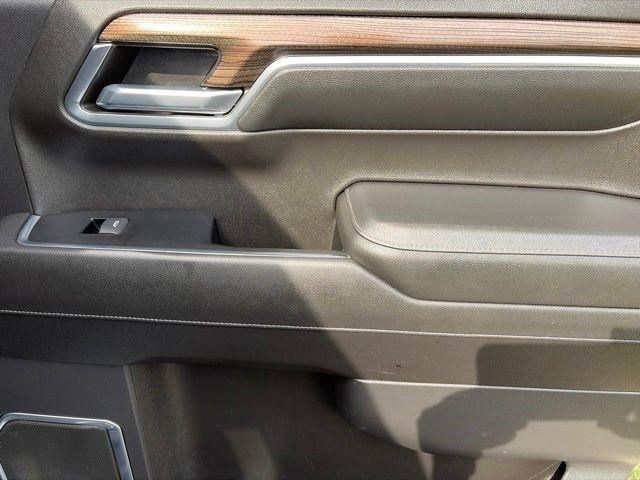 Chevrolet Silverado 1500 LT Crew Cab 4WD 2022