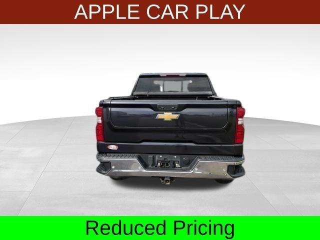 Chevrolet Silverado 1500 LT Crew Cab 4WD 2022