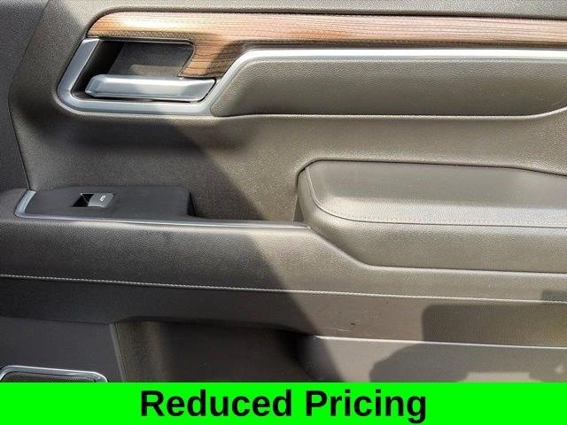 Chevrolet Silverado 1500 LT Crew Cab 4WD 2022