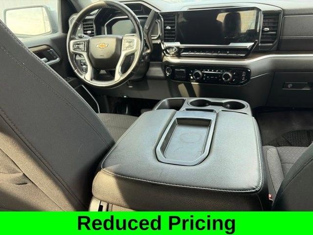Chevrolet Silverado 1500 LT Crew Cab 4WD 2022