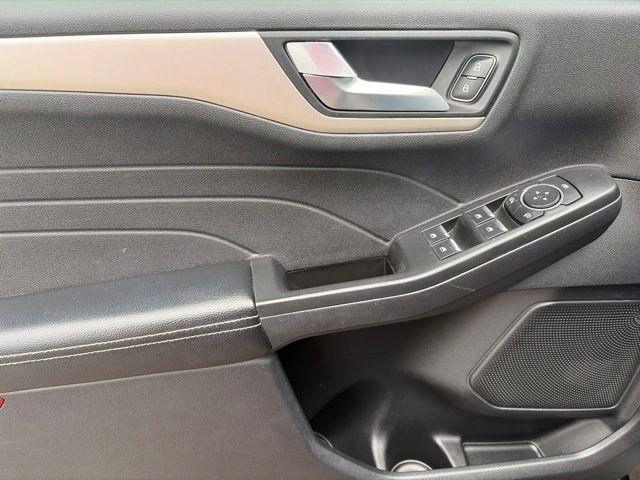 Ford Escape  2022