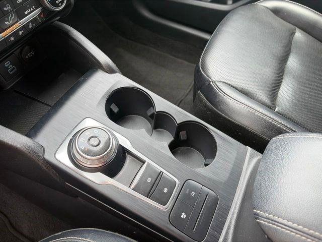 Ford Escape  2022