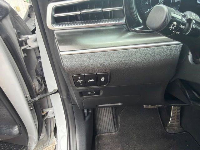 Kia K5  2023