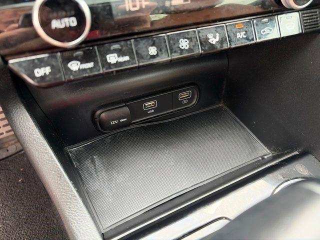 Kia K5  2023