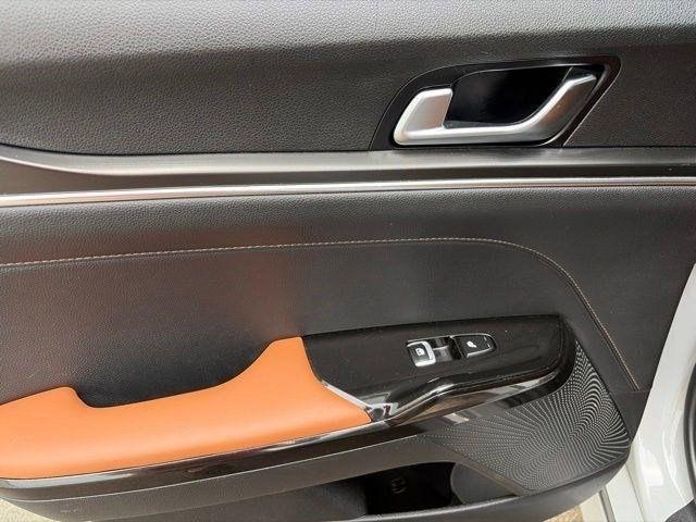 Kia K5  2023