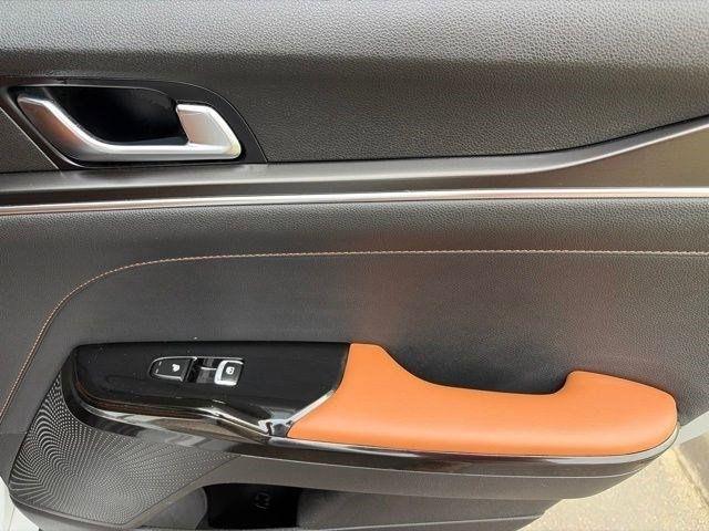 Kia K5  2023