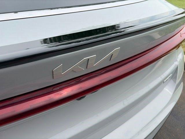 Kia K5  2023