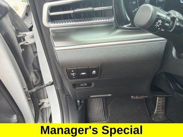 Kia K5  2023