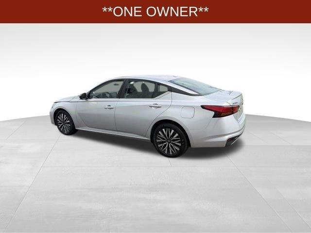 Nissan Altima  2024
