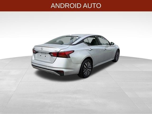 Nissan Altima  2024
