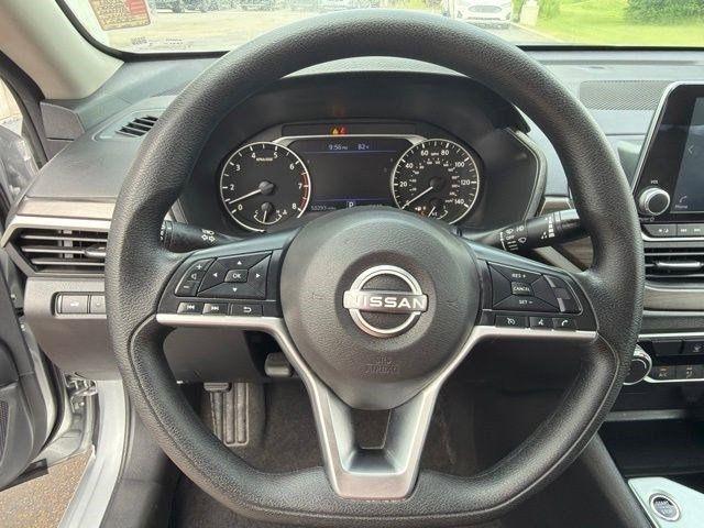 Nissan Altima  2024