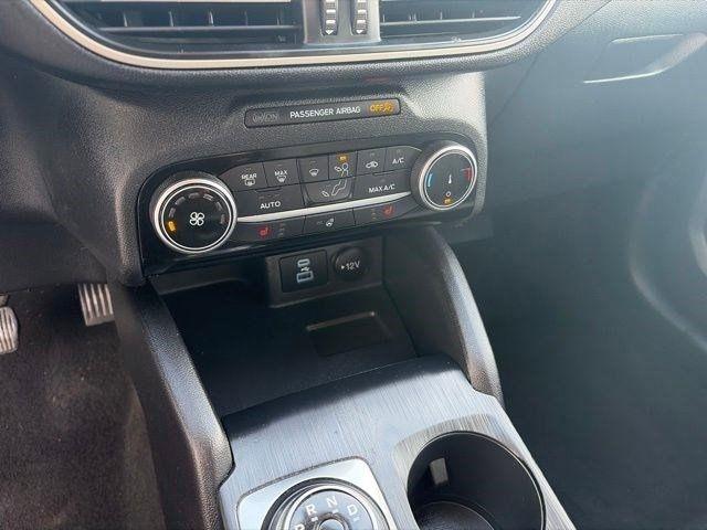 Ford Escape  2022